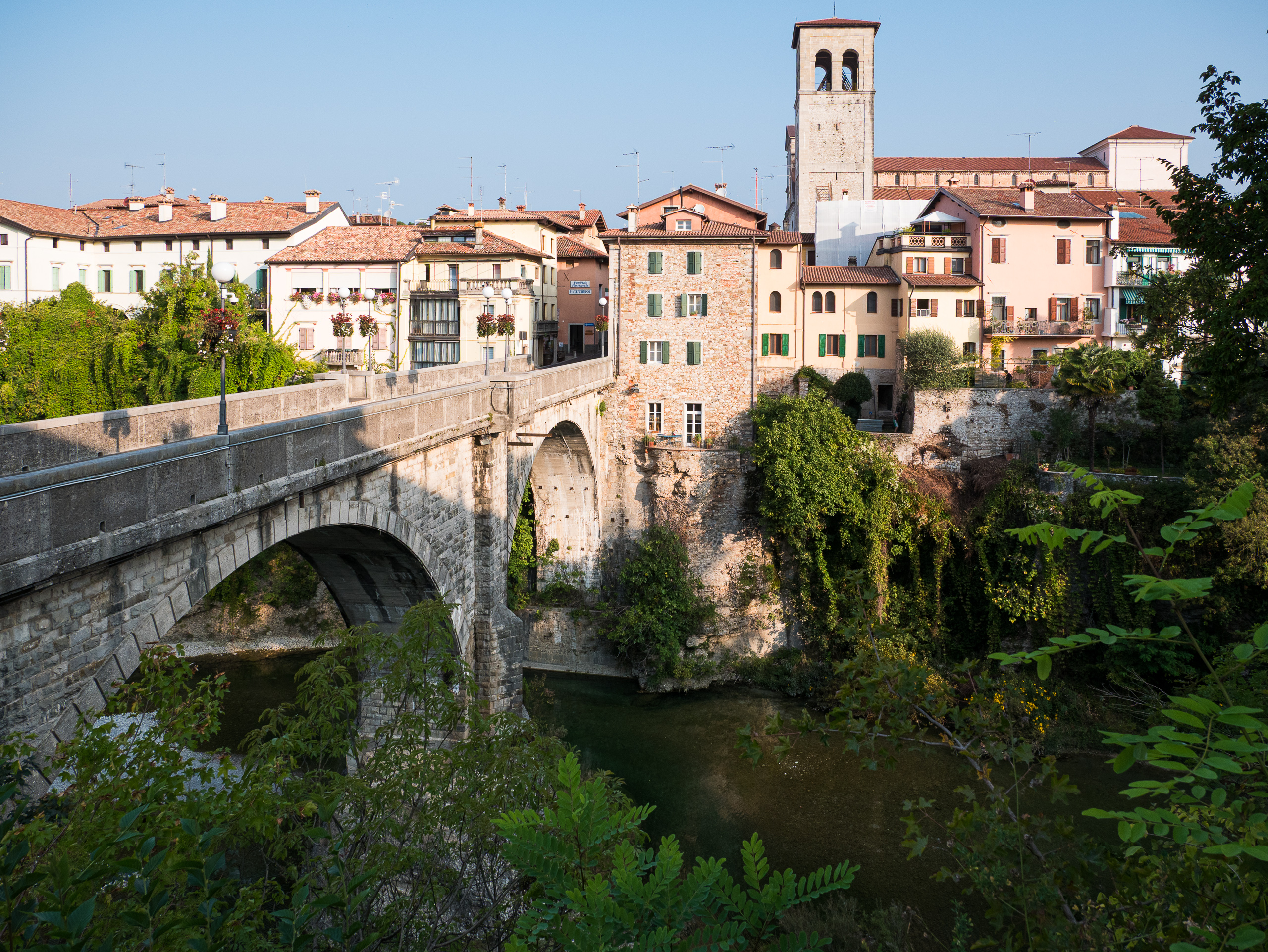 Der Ponte del Diavolo über den Natisone in Cividale del Friuli